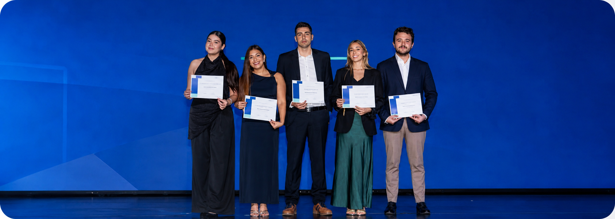 máster en españa para latinoamericanos, estudiar máster en valencia, prácticas profesionales españa, visa estudiante españa, estudiar marketing digital en españa, máster marketing digital valencia